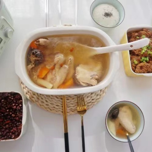 粉蒸牛肉+山药炖鸡+红糖糯米饭